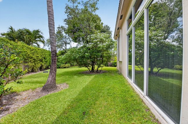 11585 Green Golf Lane, Boynton Beach, FL 33437