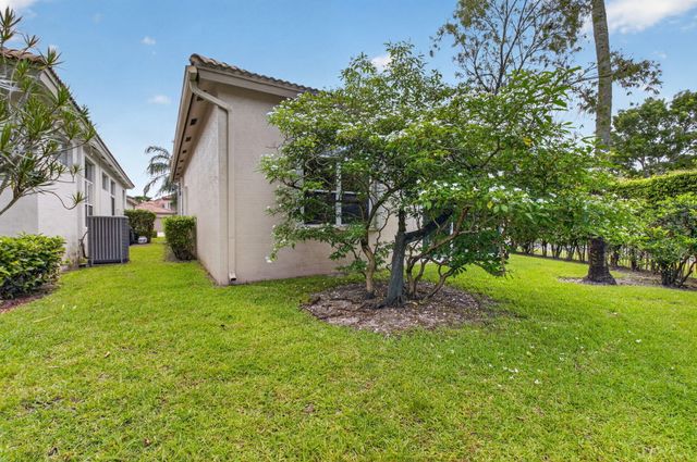11585 Green Golf Lane, Boynton Beach, FL 33437