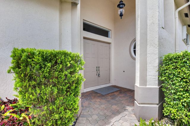 11585 Green Golf Lane, Boynton Beach, FL 33437
