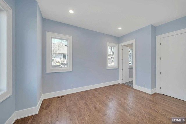 881 Hilltop Terrace, Franklin Lakes, NJ 07417