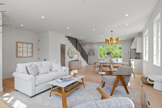 577 Creekside Court, Half Moon Bay, CA 94019