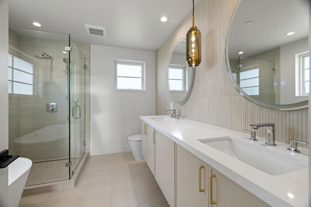 577 Creekside Court, Half Moon Bay, CA 94019