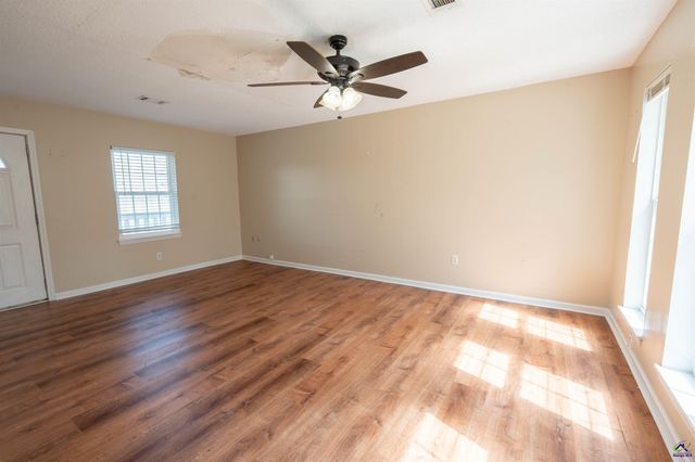 311 dixon, Warner Robins, GA 31088