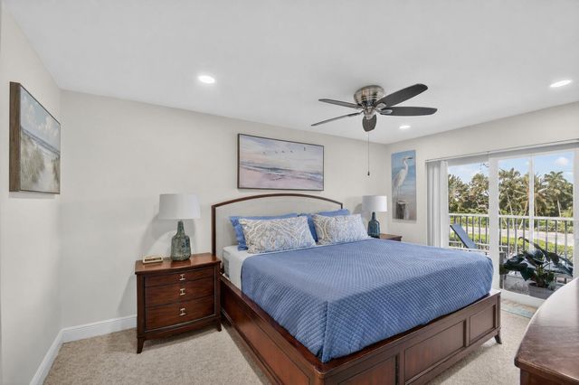 1502 S Lakeside Drive 214, Lake Worth Beach, FL 33460