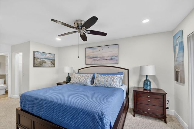 1502 S Lakeside Drive 214, Lake Worth Beach, FL 33460