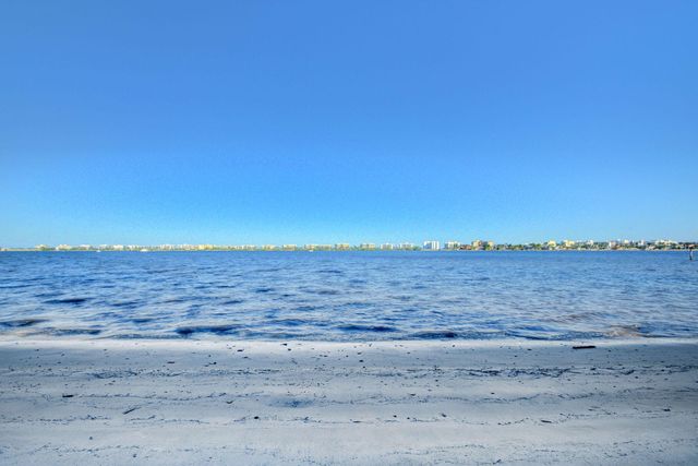 1502 S Lakeside Drive 214, Lake Worth Beach, FL 33460