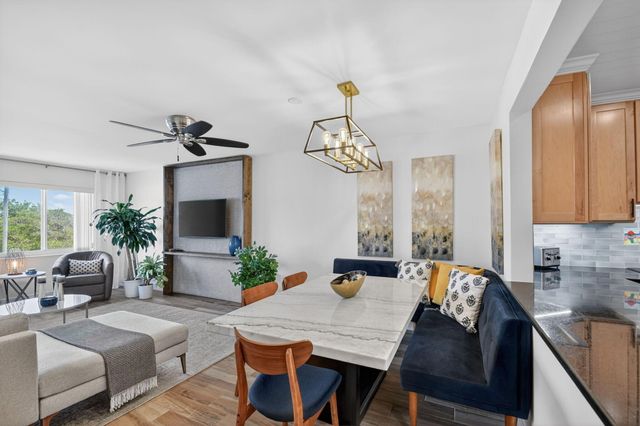 1502 S Lakeside Drive 214, Lake Worth Beach, FL 33460