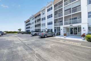 1502 S Lakeside Drive 214, Lake Worth Beach, FL 33460