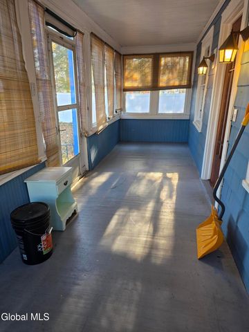 2 Delafield Drive, Colonie, NY 12205