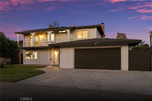 3709 S Olive Street, Santa Ana, CA 92707