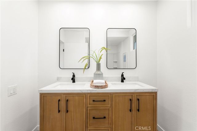 3709 S Olive Street, Santa Ana, CA 92707