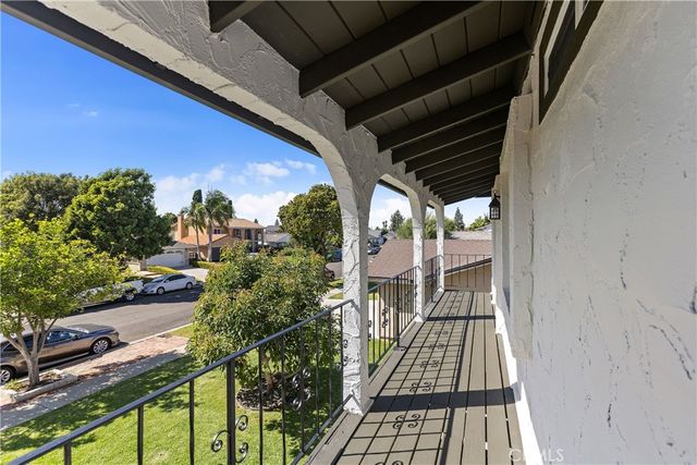 3709 S Olive Street, Santa Ana, CA 92707