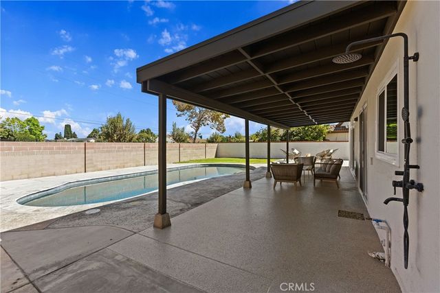 3709 S Olive Street, Santa Ana, CA 92707