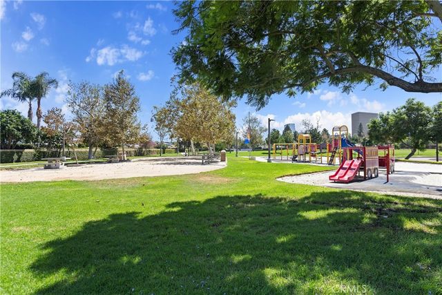 3709 S Olive Street, Santa Ana, CA 92707