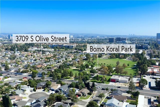 3709 S Olive Street, Santa Ana, CA 92707