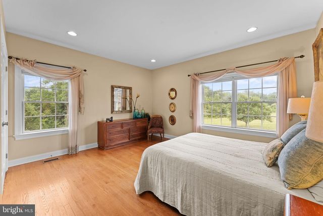 1892 OLD FORGE WAY, Worcester, PA 19490
