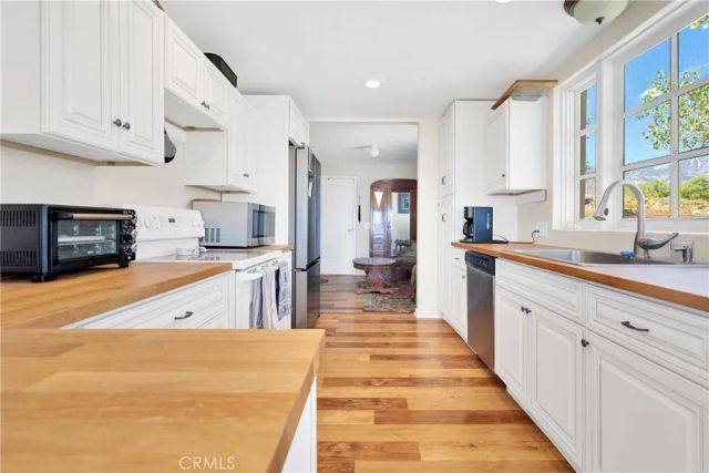 38450 State Highway 18, Lucerne Valley, CA 92356