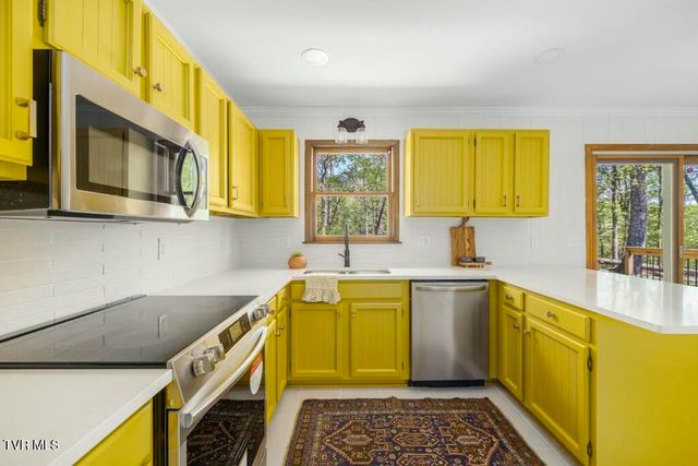 113 Constitution Avenue, Elizabethton, TN 37643