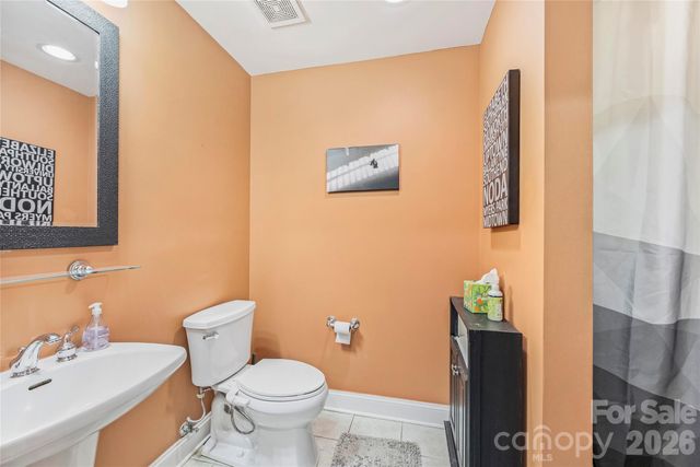 401 N Church Street 103, Charlotte, NC 28202