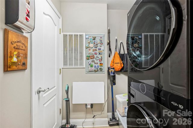 401 N Church Street 103, Charlotte, NC 28202