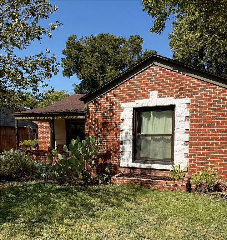 1427 Arizona Avenue, Dallas, TX 75216