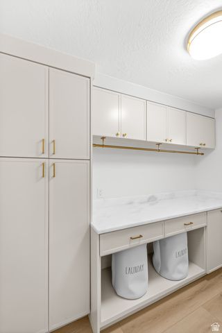 2096 E LINDEN CIR, Holladay, UT 84121
