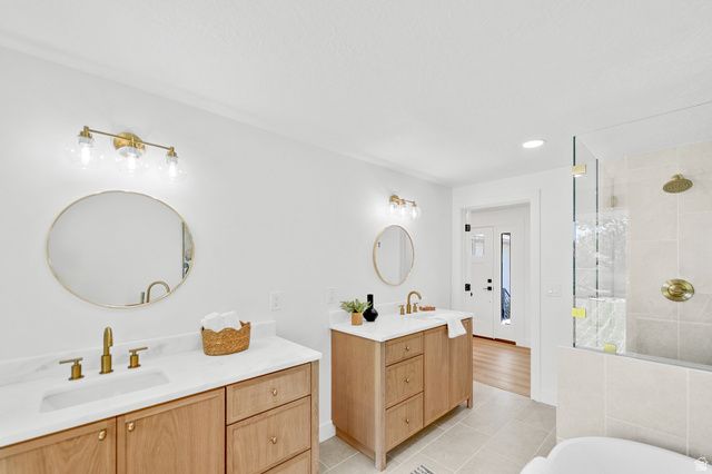 2096 E LINDEN CIR, Holladay, UT 84121