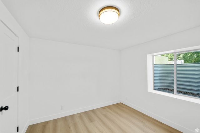 2096 E LINDEN CIR, Holladay, UT 84121