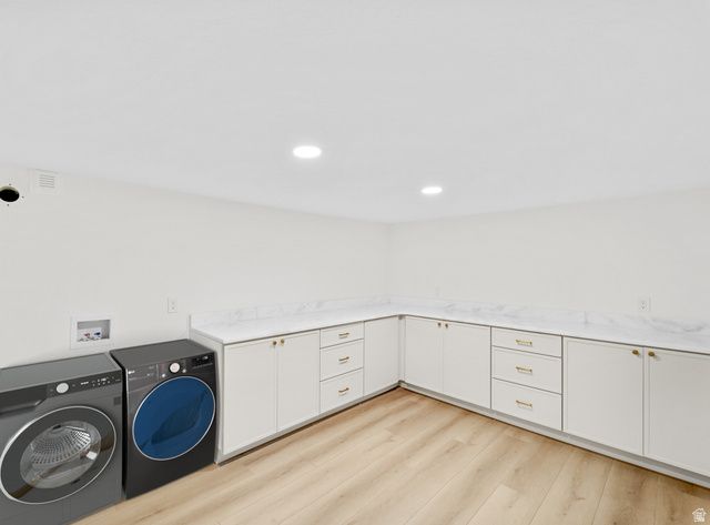 2096 E LINDEN CIR, Holladay, UT 84121