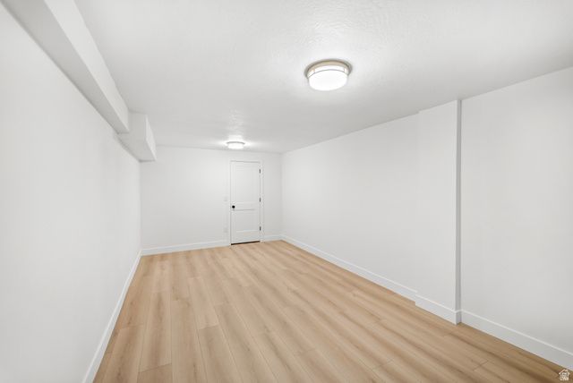 2096 E LINDEN CIR, Holladay, UT 84121