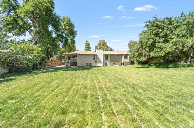 2096 E LINDEN CIR, Holladay, UT 84121