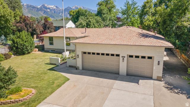 2096 E LINDEN CIR, Holladay, UT 84121