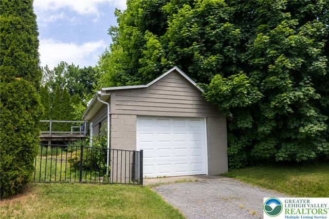 2705 Guyton Street, Easton, PA 18045