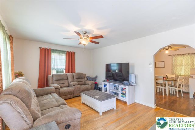 2705 Guyton Street, Easton, PA 18045