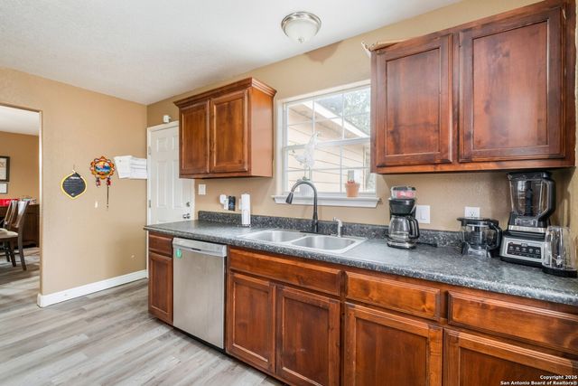 1655 Eichman Rd, Poteet, TX 78065