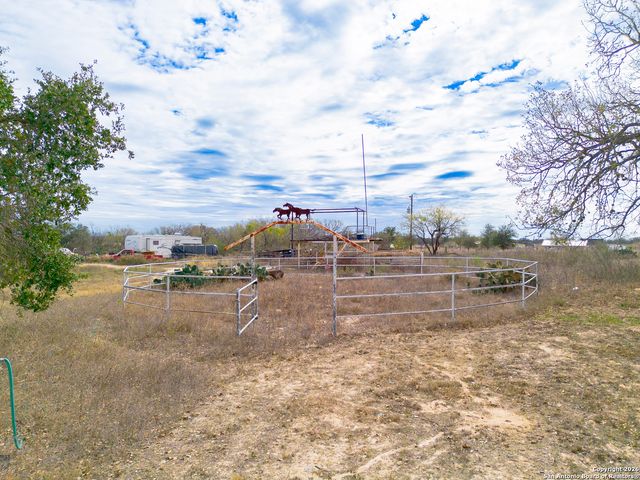 1655 Eichman Rd, Poteet, TX 78065