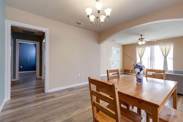 305 W Avenue Avenue E, Garland, TX 75040