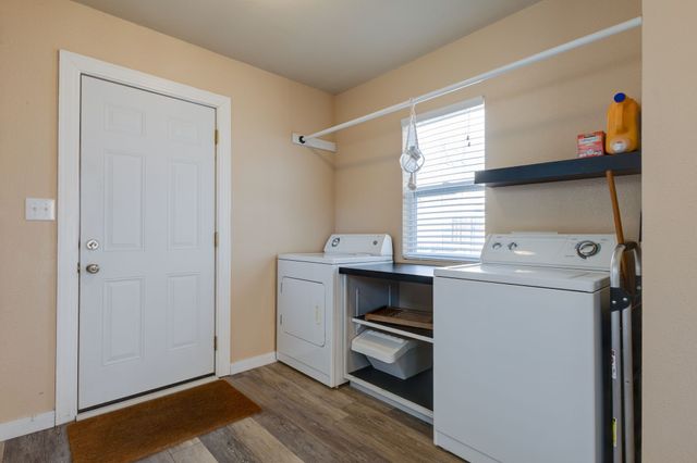 305 W Avenue Avenue E, Garland, TX 75040