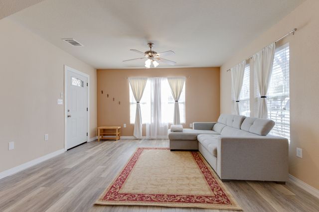 305 W Avenue Avenue E, Garland, TX 75040