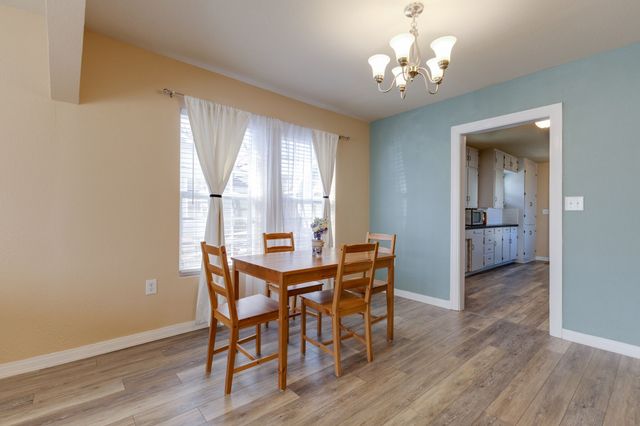 305 W Avenue Avenue E, Garland, TX 75040