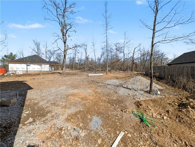 11 Cromarty Drive, Bella Vista, AR 72715