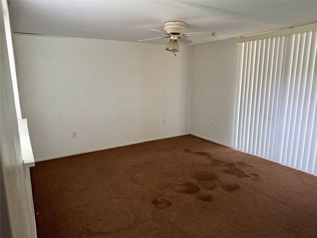 2411 Woodlawn Drive, Ennis, TX 75119