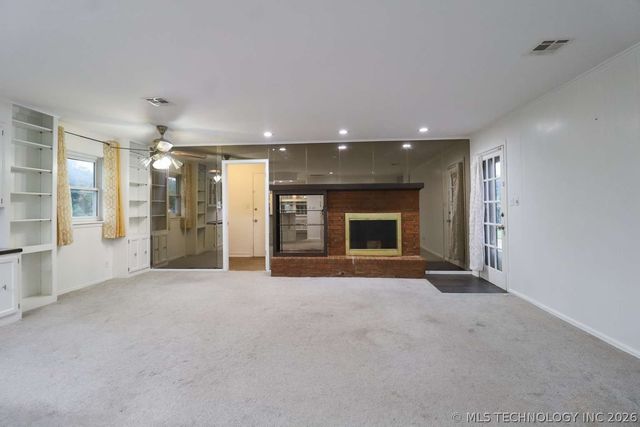 9527 E 34th Street, Tulsa, OK 74145