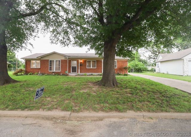 9527 E 34th Street, Tulsa, OK 74145