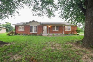 9527 E 34th Street, Tulsa, OK 74145