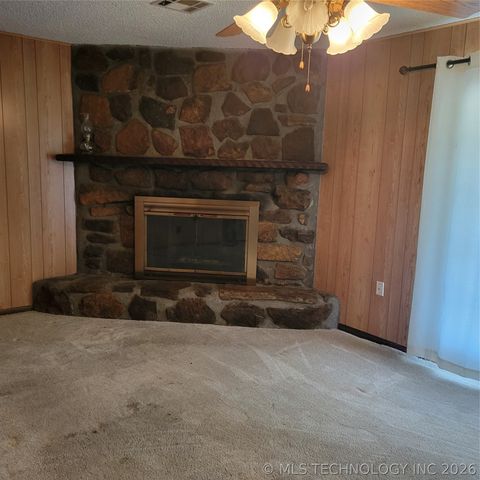 26064 E 731 Road, Wagoner, OK 74467