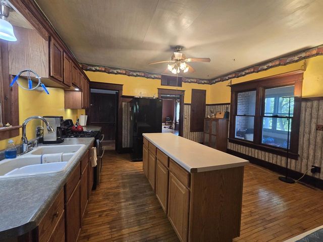 W11530 COUNTY ROAD C, Hancock, WI 54943