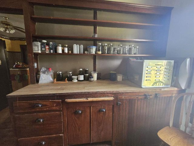 W11530 COUNTY ROAD C, Hancock, WI 54943