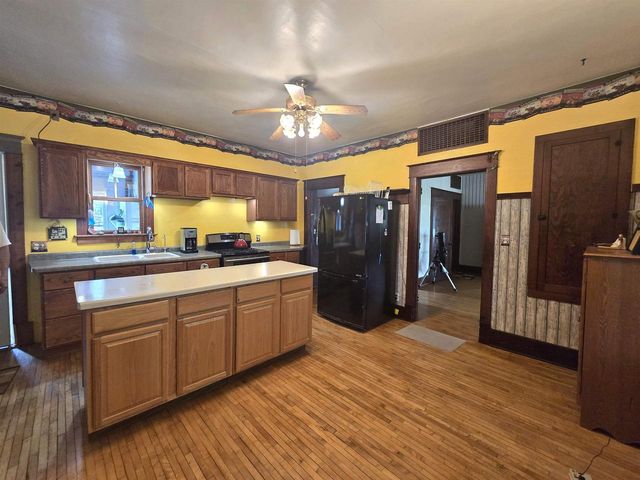W11530 COUNTY ROAD C, Hancock, WI 54943