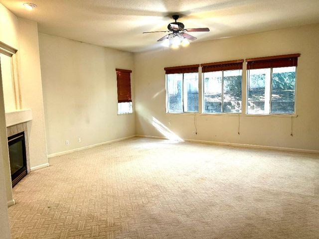 1293 Withers Ct, Folsom, CA 95630